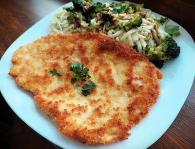 arinkao - Kurczak w panko, makaron z brokułami (ʘ‿ʘ)

#gotujzwykopem #arinkaofood