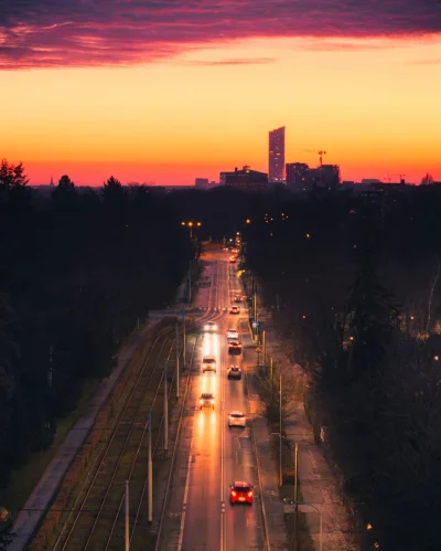 mroz3 - #dziendobry Zimno, słonecznie.

WIATR............ zmienny z prędkością 2 km/h...