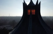 Częstochowski kościół jak Mordor. Monumentalny, ponury, kontrowersyjny. Piękny?