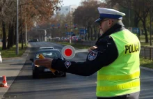 Czy trzeba wozić w samochodzie dowód rejestracyjny?