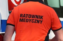 Skandal w pogotowiu. Ratownicy "bawili się" w ginekologów.