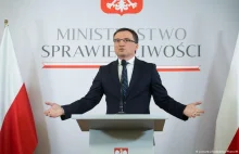 Ekspert w „Spieglu”: Fundusz Odbudowy tylko dla krajów uznających wyroki TSUE.