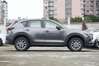 2024款马自达CX-5 2.0L 自动两驱智尚型