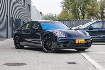 2023款Panamera 4 行政加长版 2.9T