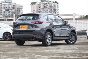 2024款马自达CX-5 2.0L 自动两驱智尚型