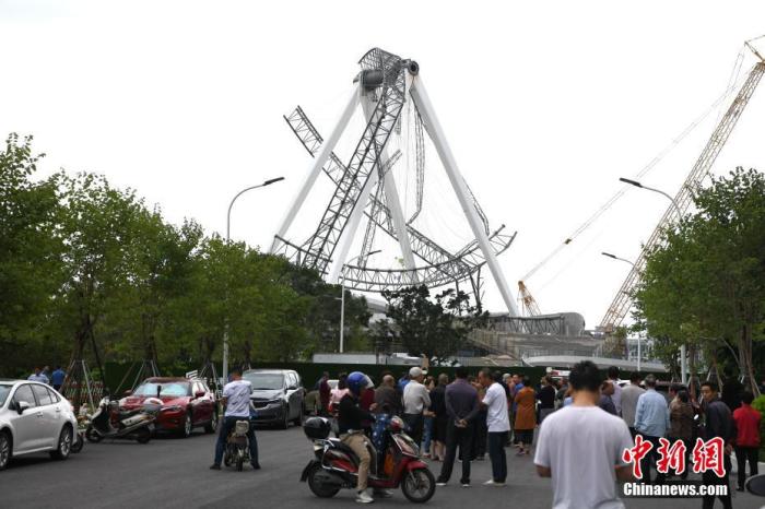 福州在建摩天轮外围轮毂脱落 无人员伤亡