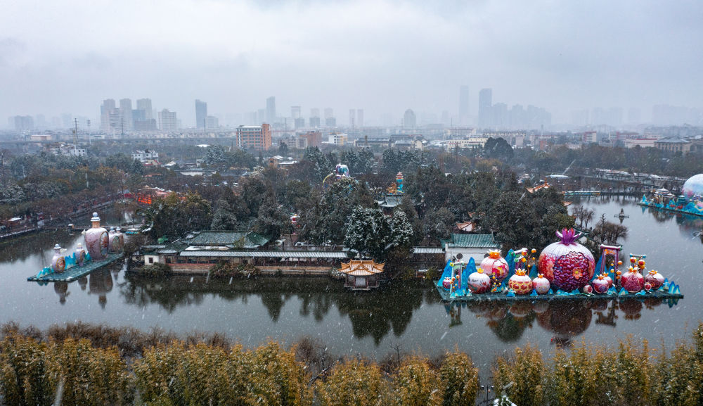 “春城”昆明降雪