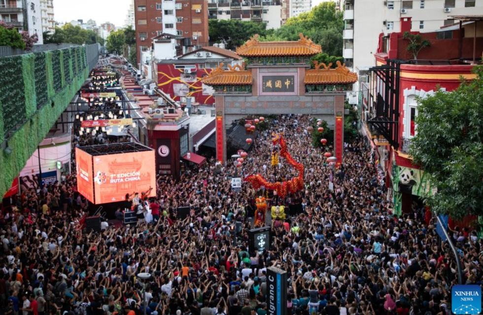 Lanzamiento mundial de celebraciones por Año Nuevo chino