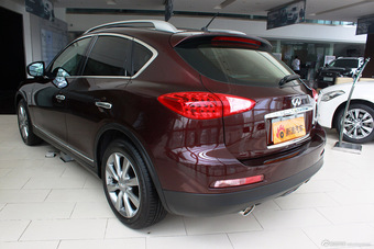 2013款英菲尼迪QX50到店实拍